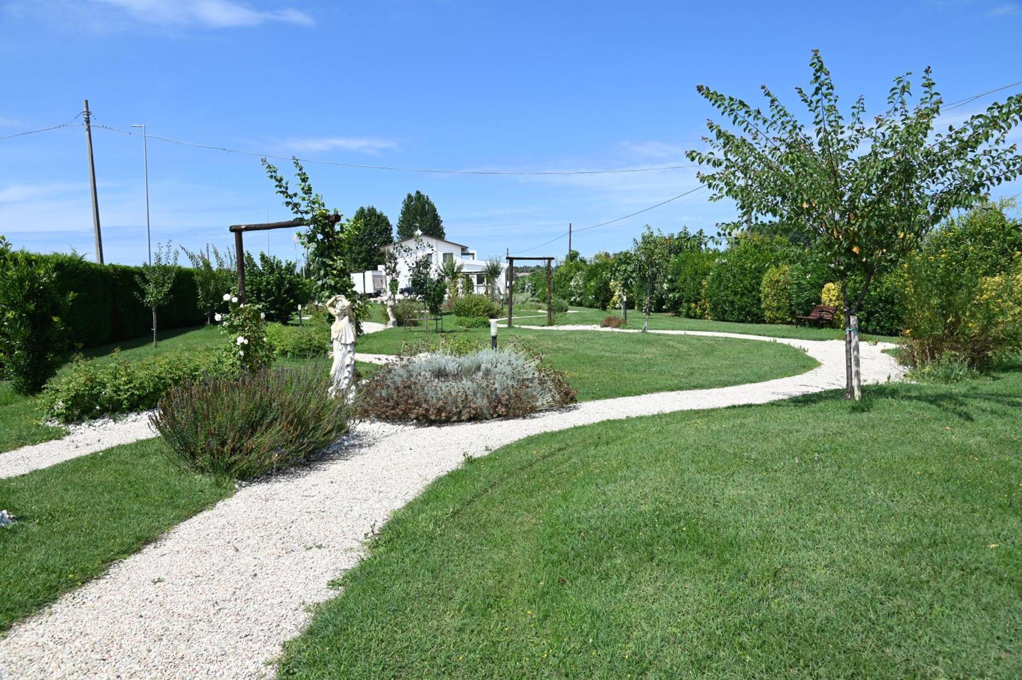 I Delfini - Natural B&B Cesena Bagian luar foto